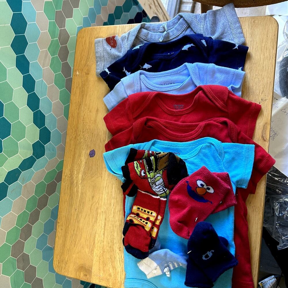 SKU 2059 Baby Boy Clothes Lot 11 Pcs Size 0-3 Months Carter's Faded Glory